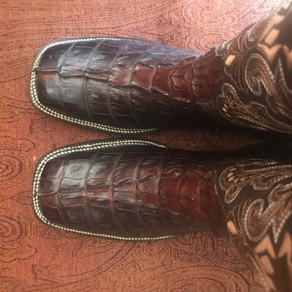 Genuine Cayman Roger’s Boots - Picture 2 of 6